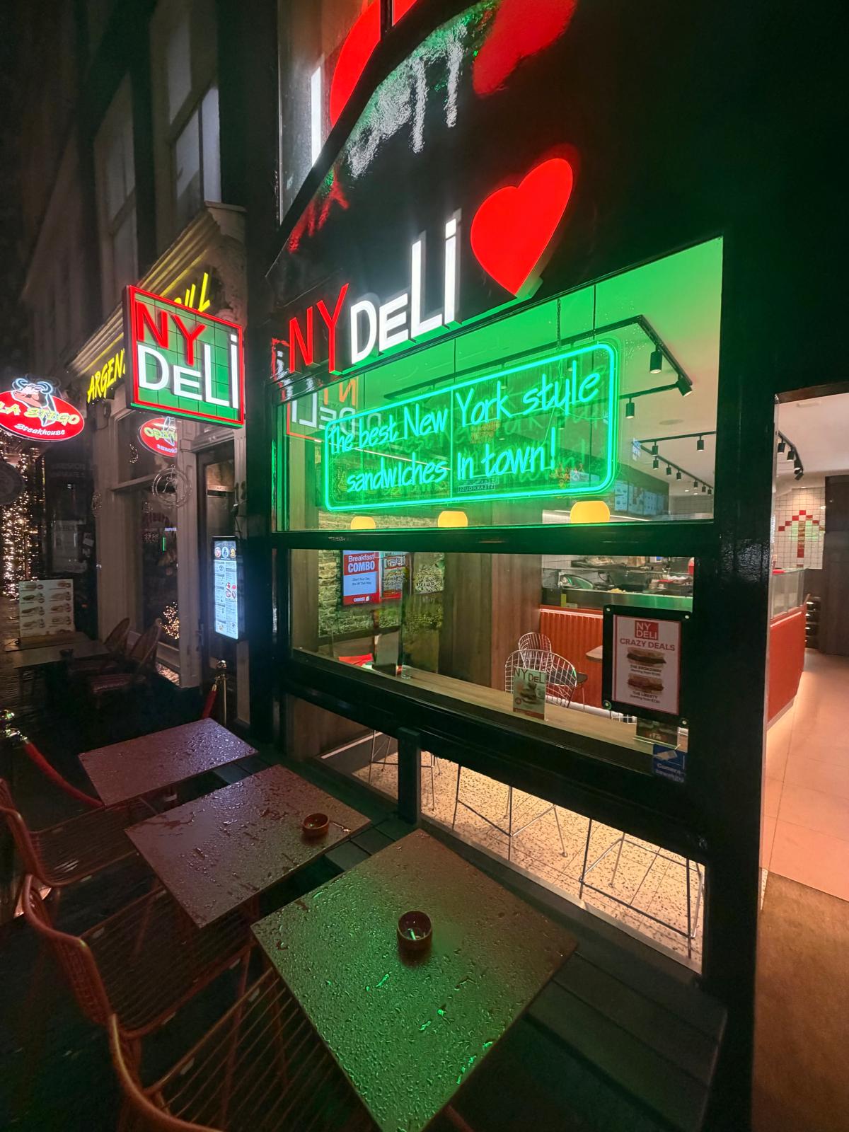 New York Deli Restaurant Volledige renovatie op de Dam in Amsterdam